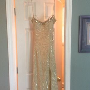 Elegant evening gown. Perfect conditional.