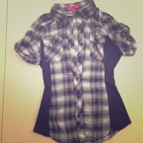 Almost Famous button up short sleeve shirt