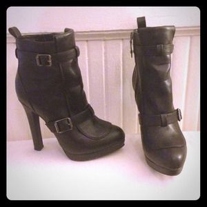Simply Vera black moto boots