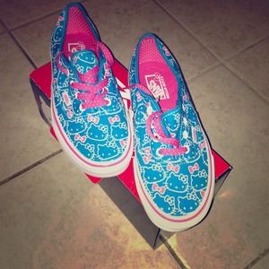 Vans hello kitty sneaker