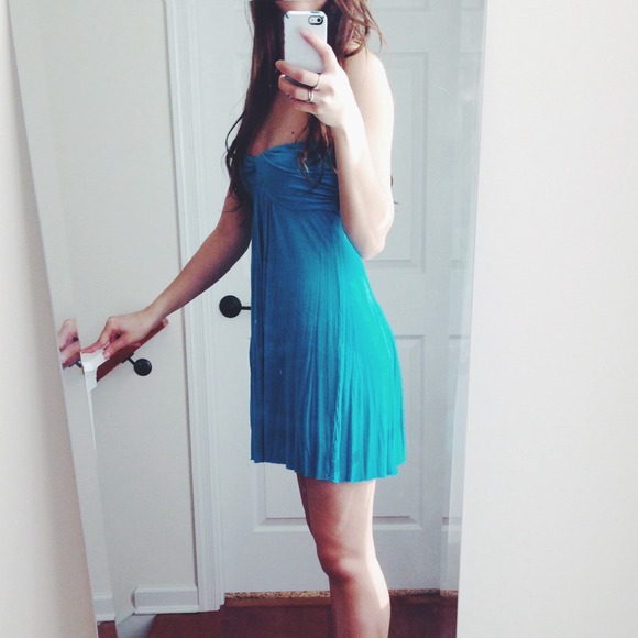 • Blue Strapless Dress • - Picture 3 of 4