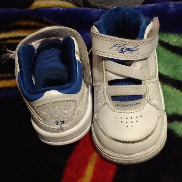 Toddler Jordan's Size 4 - Picture 1 of 1