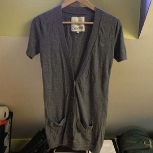 Short sleeve sweater
