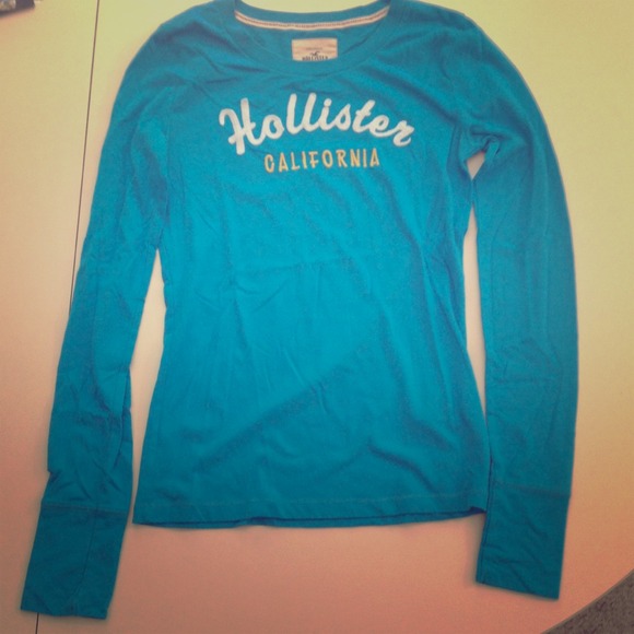 Bright blue long sleeve Hollister top