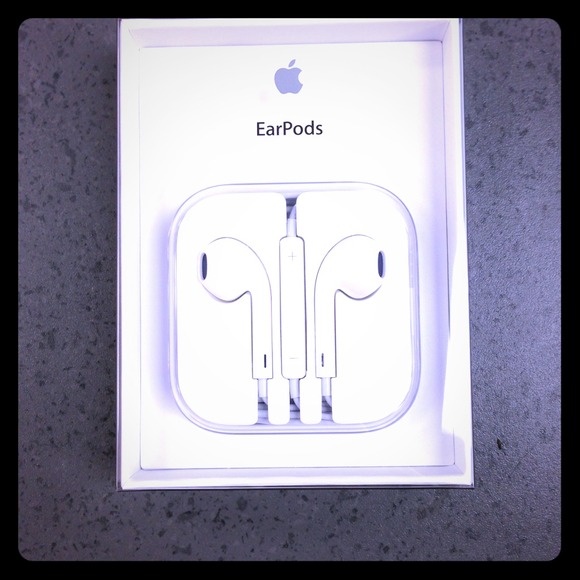Apple ear pods brand new in the box