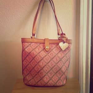 🚫RESERVED🚫Authentic Dooney & Bourke Purse
