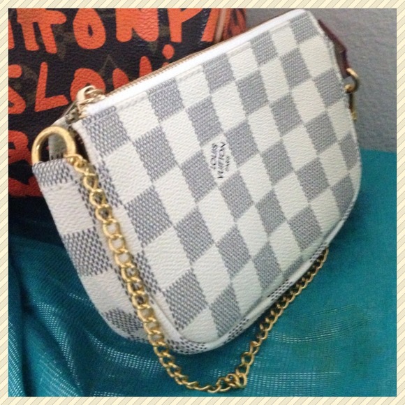 Azure damier mini pochette