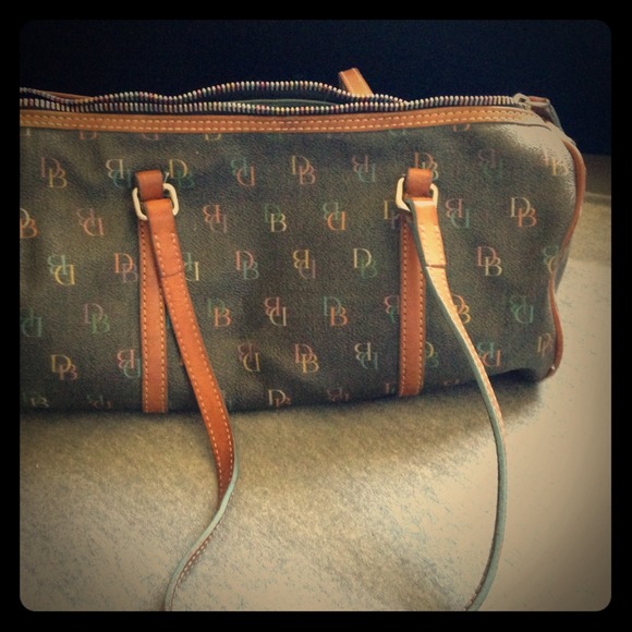 Dooney & Bourke purse