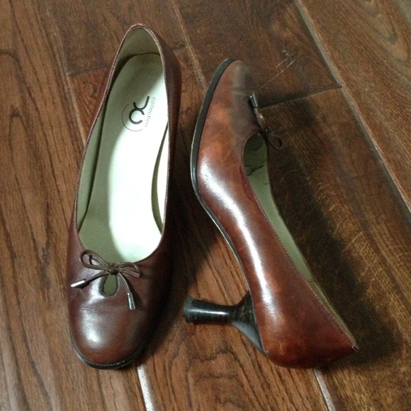 ✂️Reduced✂️Brown Butter Soft Leather Pumps - Picture 2 of 2