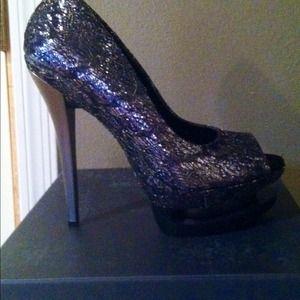 Black/Gray stiletto pumps - Sexy & Classy! ❤