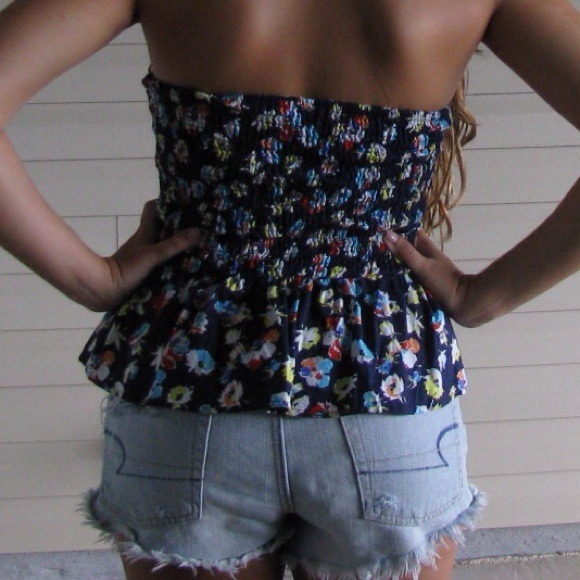 ❌Sold in Bundle❌Floral Pelpum Top - Picture 3 of 4