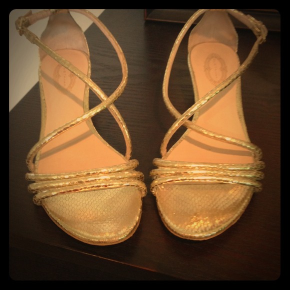 Elie Tahari gold snakeskin kitten wedges