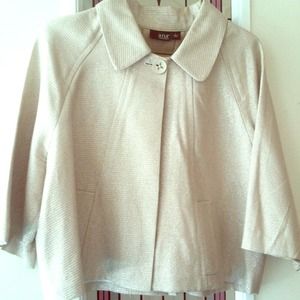 Short waist jacket