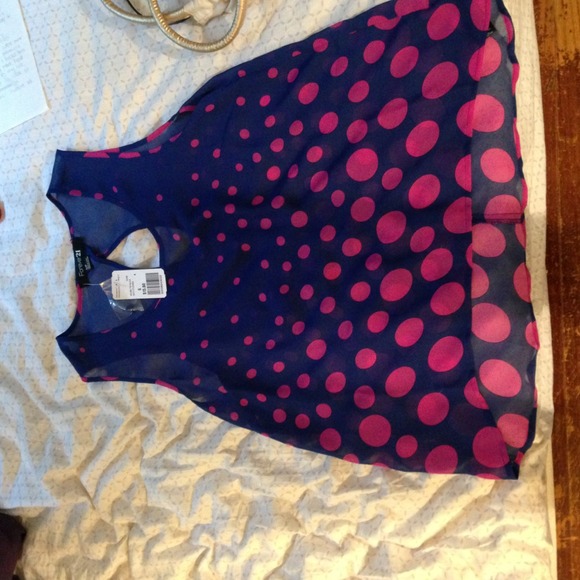 Forever 21 pink polkadot navy flowy tank, size S/P