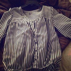 Calypso night vertical striped mid sleeve buttonup