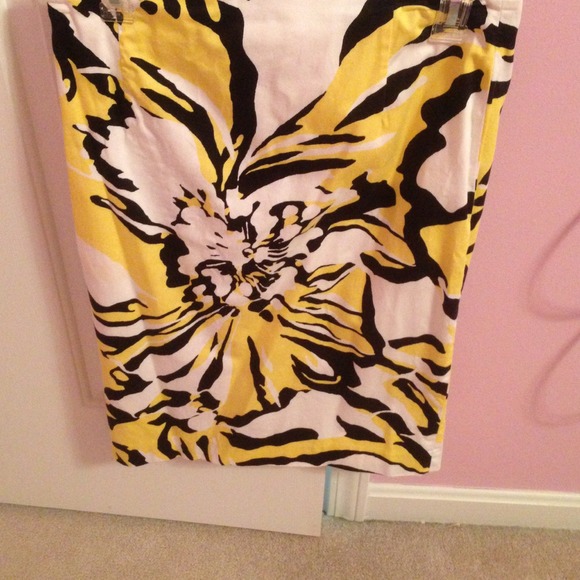 New High waisted skirt