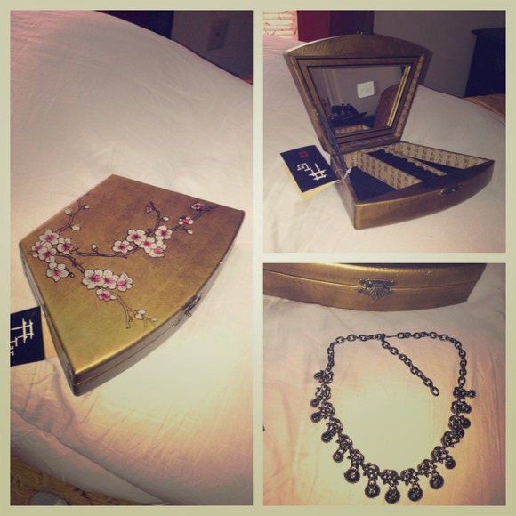 Asian inspired jewelry box and jewels