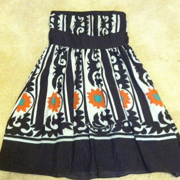 Dark brown Patterned strapless dress