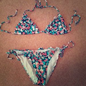 Ruffled flower bikini