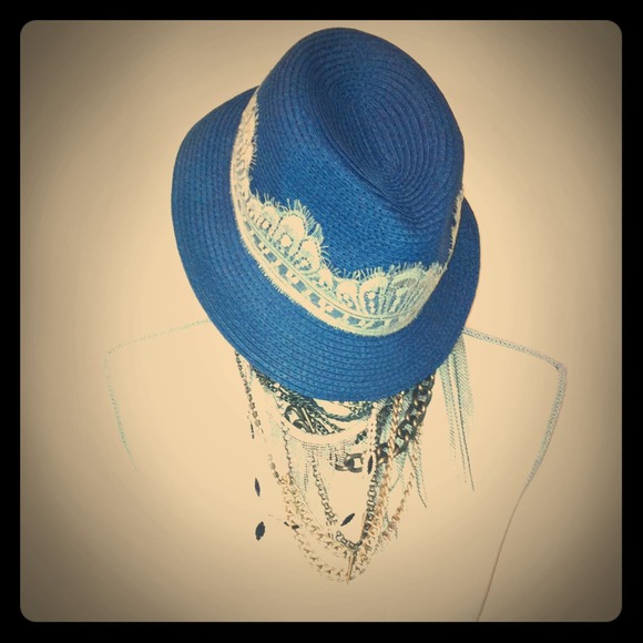 ❌BUNDLED❌ Jessica Simpson Fedora w/ Lace Detail - Picture 1 of 3