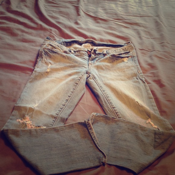 A&E Light Jean Capris - Picture 1 of 3