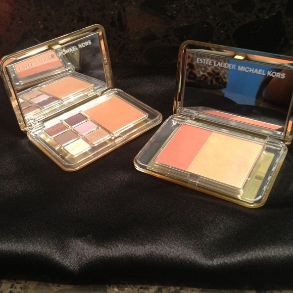 Sold!💋Estée Lauder Michael Kors LE compacts