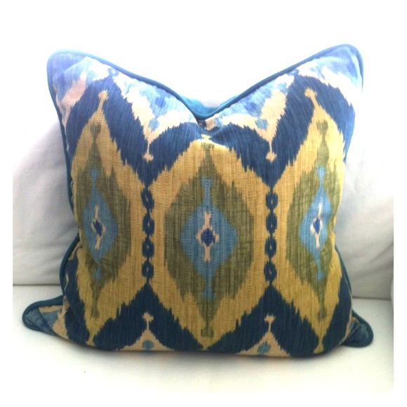 New custom DESIGNER pillow - Picture 1 of 3
