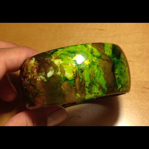 Green, brown and gold bangle