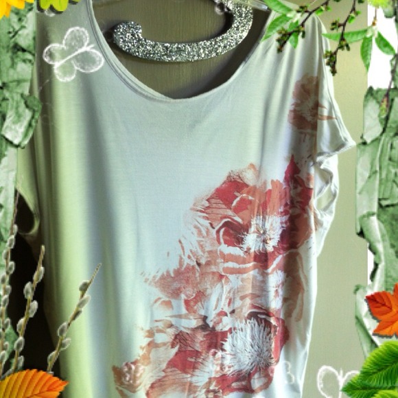 🌺🌺. Lightweight and Comfy Top. 🌺🌺