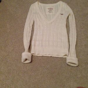 Hollister sweater
