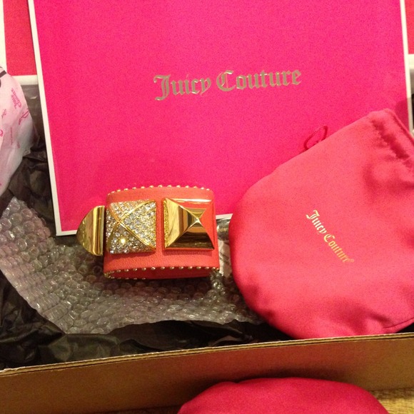 Juicy couture leather bracelet