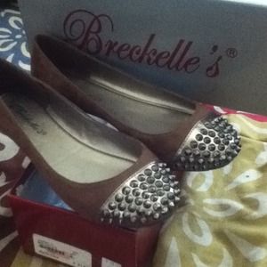Brecklles flats NEW