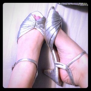 Vintage size 6 Sandals