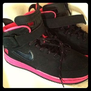 Air Jordan's pink and black