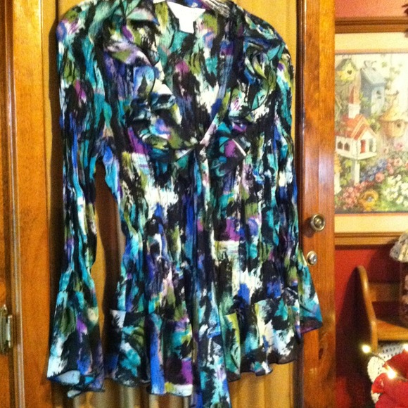 Pretty blouse - Picture 2 of 3