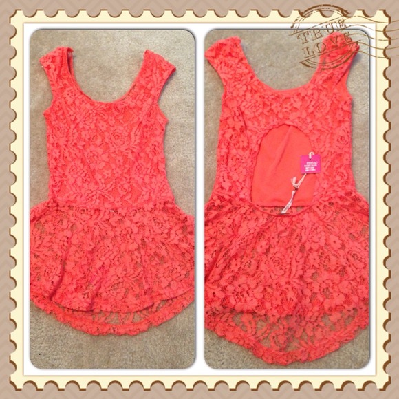 Bundle Pinkish peach top and iPhone case!