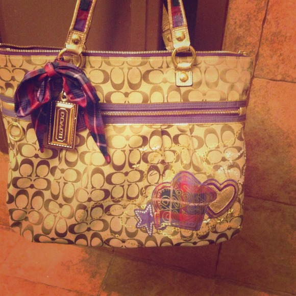 Authentic Poppy Coach purse! ❤