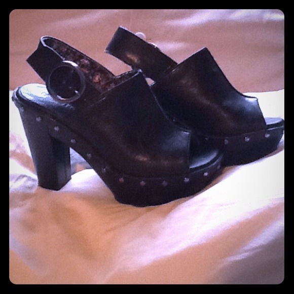 Kenneth Cole platform heels