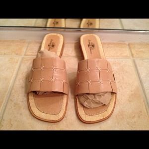 Tommy Bahamas Size 10