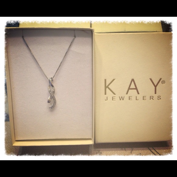 PRICE CUT✂️KAY's Sterling SilverDiamond necklace.