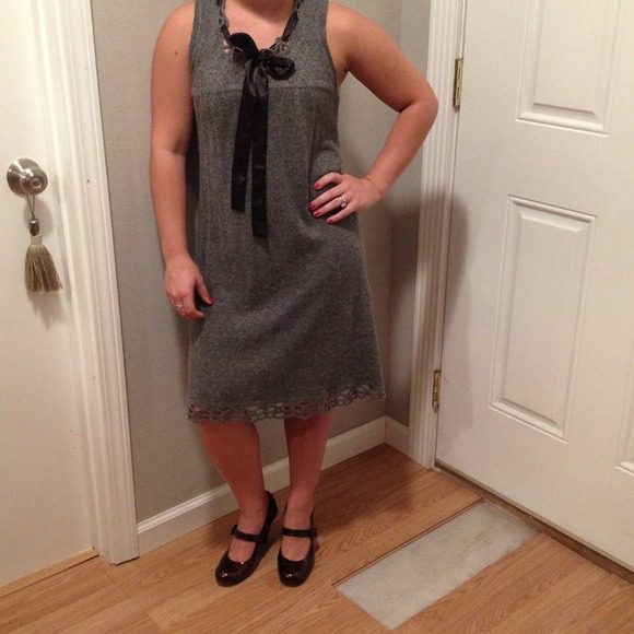 Beautiful dark gray Esley