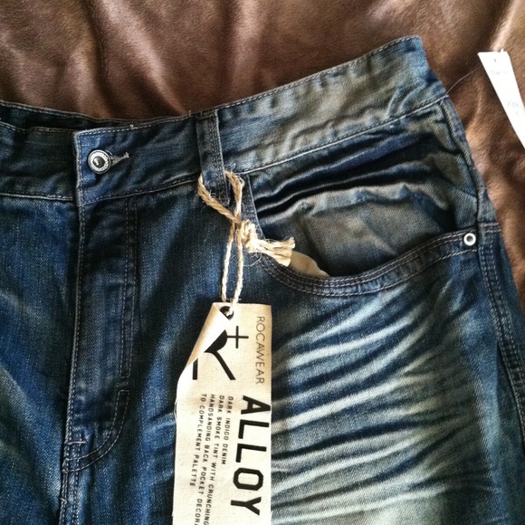 Men's Roca Wear - Picture 2 of 4