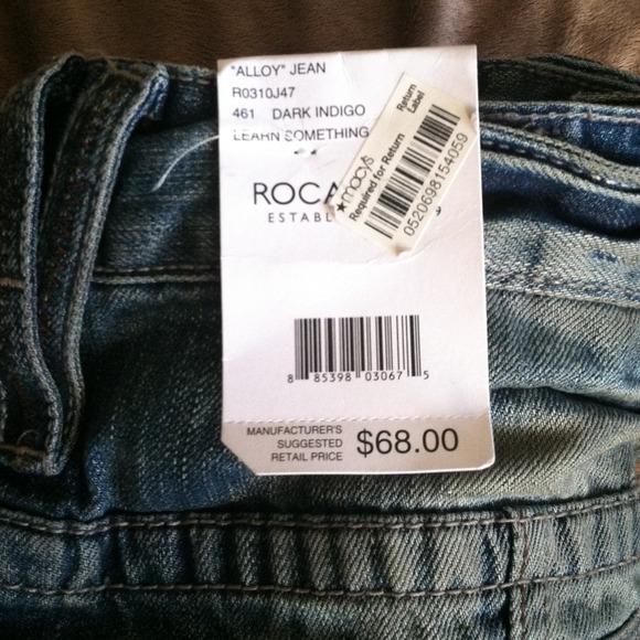 Men's Roca Wear - Picture 4 of 4