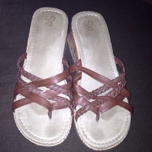 Black & Brown Strappy Slip On Platform Sandals!!!