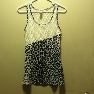 Cute cheetah print top with lace.