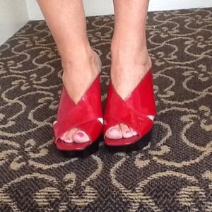 New Jessica Simpson Red Patten Wedges