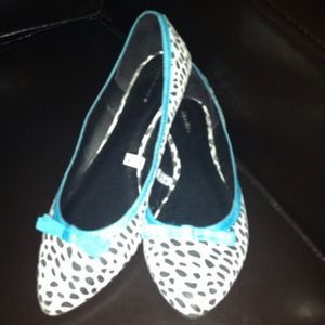 Women's size 9.5 flats
