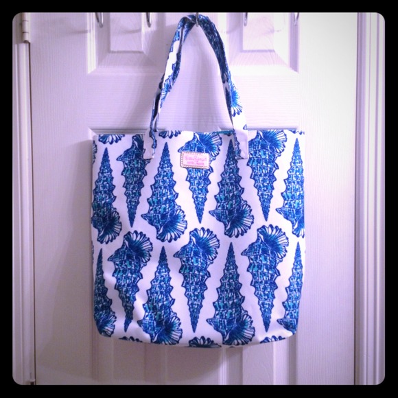 Lilly Pulitzer beach tote