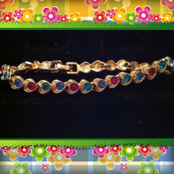 💜💜.Vintage Gold Bracelet w/ Colored Stones. 💜💜