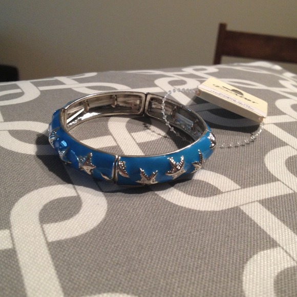 Jewelry - 🎉Host pick🎉 Blue starfish bracelet Jewelry - 🎉Host pick🎉 Blue starfish bracelet